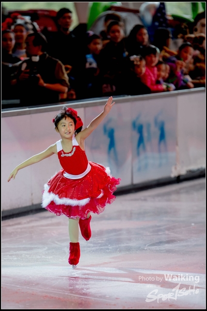 2017-12-23 Xmas Skating 0002