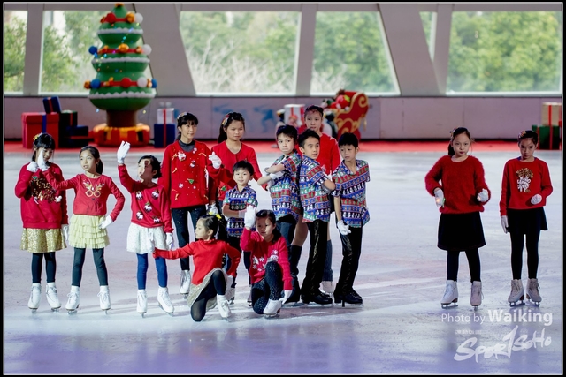 2017-12-23 Xmas Skating 0041
