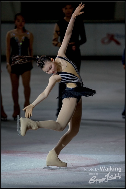 2017-12-23 Xmas Skating 0447