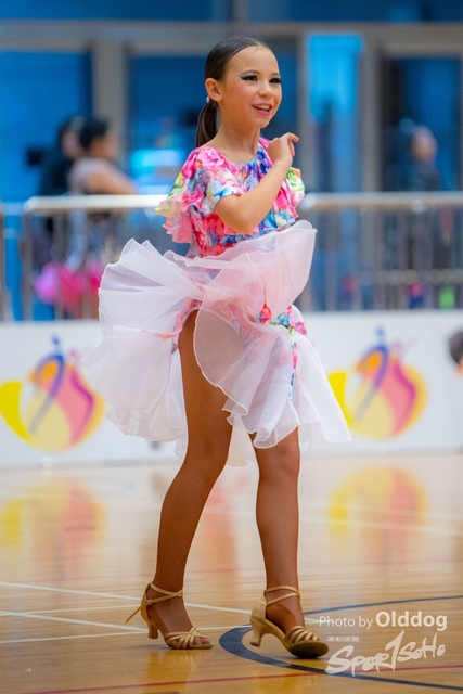 Dance353