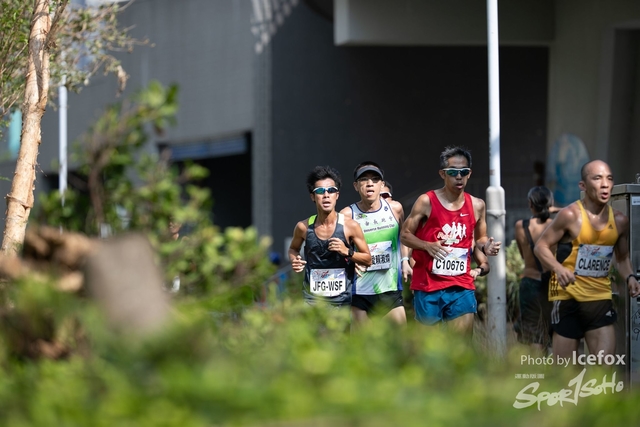 PB_Runner_TKO_0905-43