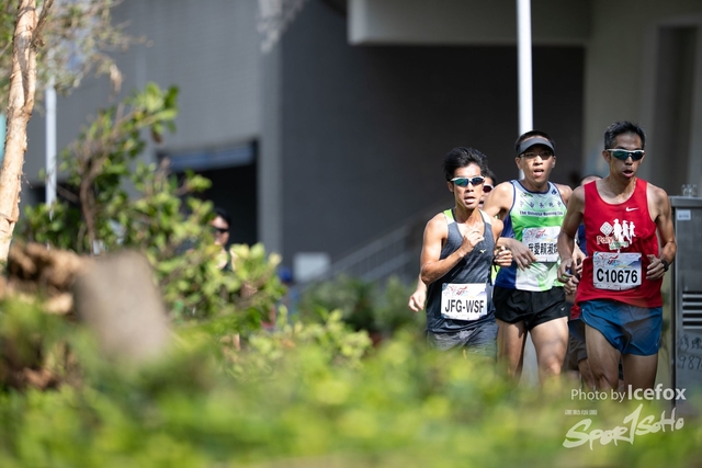 PB_Runner_TKO_0905-44