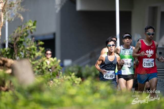 PB_Runner_TKO_0905-45