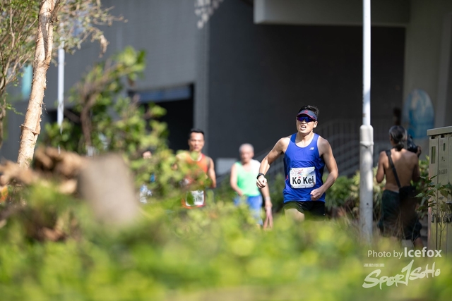 PB_Runner_TKO_0905-50
