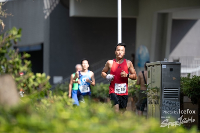 PB_Runner_TKO_0905-52