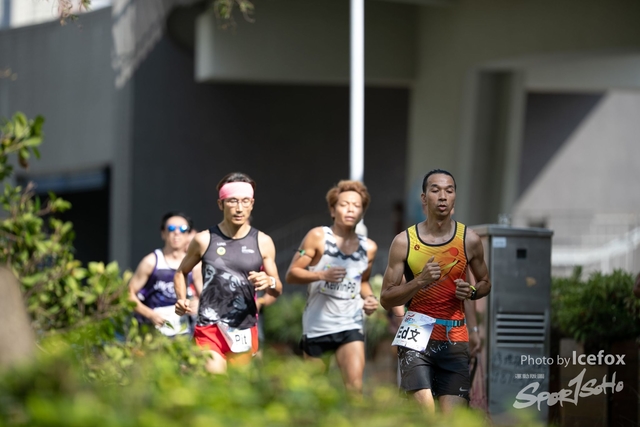 PB_Runner_TKO_0905-59
