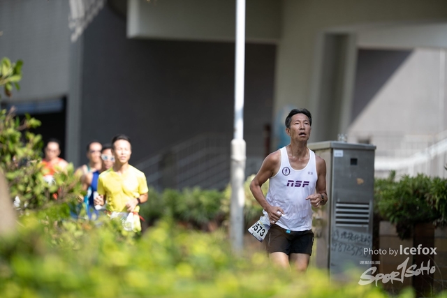 PB_Runner_TKO_0905-82