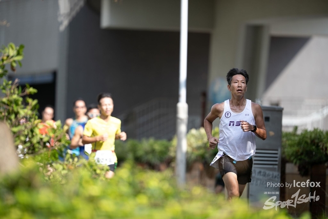 PB_Runner_TKO_0905-83