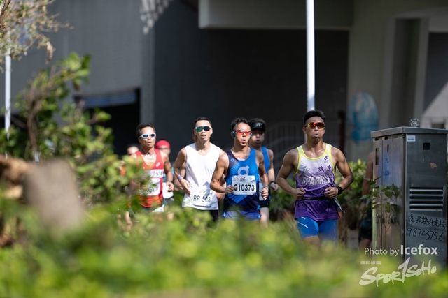 PB_Runner_TKO_0905-93