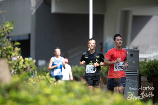 PB_Runner_TKO_0905-110