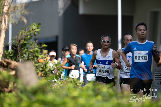 PB_Runner_TKO_0905-131
