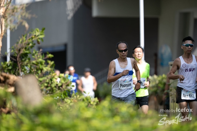 PB_Runner_TKO_0905-155