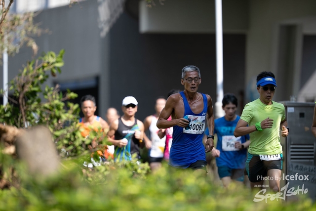 PB_Runner_TKO_0905-161