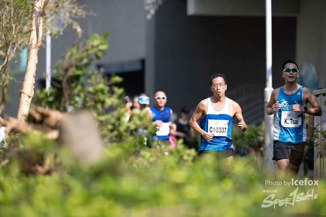 PB_Runner_TKO_0905-171