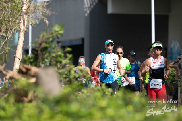 PB_Runner_TKO_0905-207