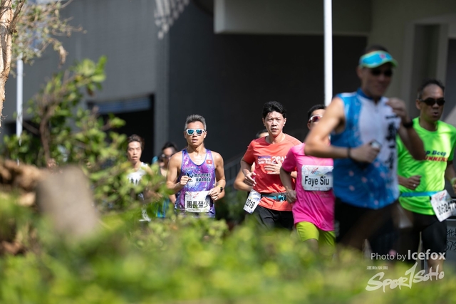 PB_Runner_TKO_0905-208