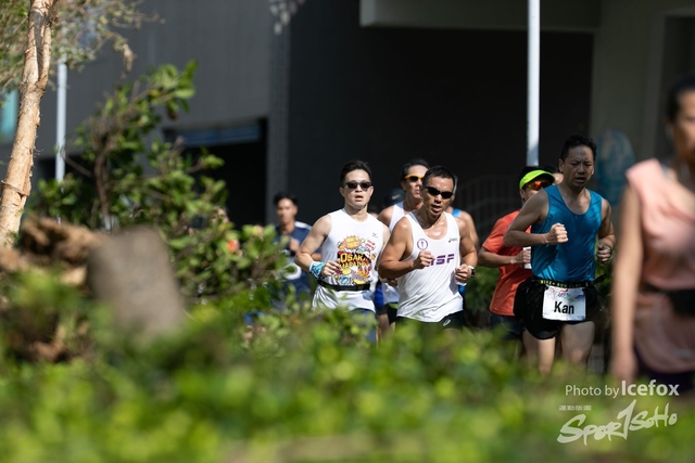 PB_Runner_TKO_0905-225