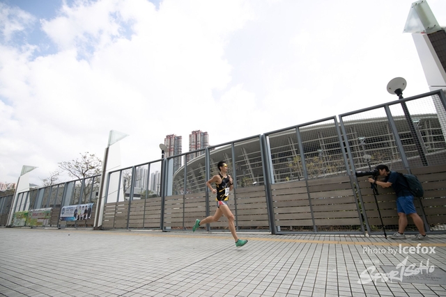 PB_Runner_TKO_0940-57