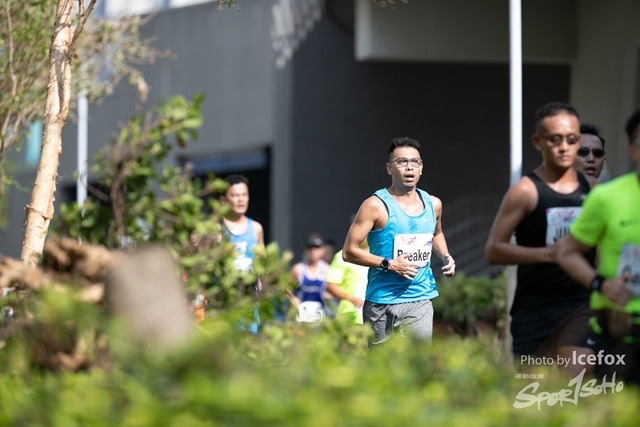 PB_Runner_TKO_0905-233