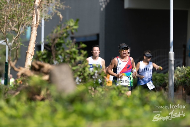 PB_Runner_TKO_0905-244
