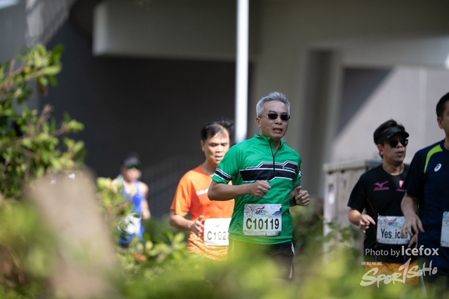 PB_Runner_TKO_0905-274