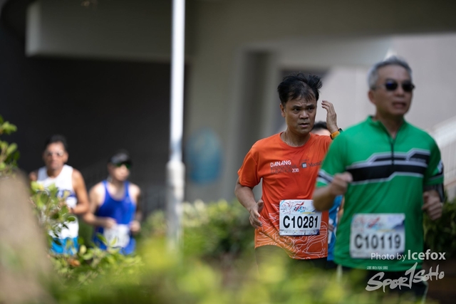 PB_Runner_TKO_0905-276