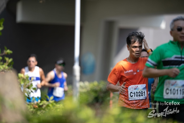 PB_Runner_TKO_0905-277