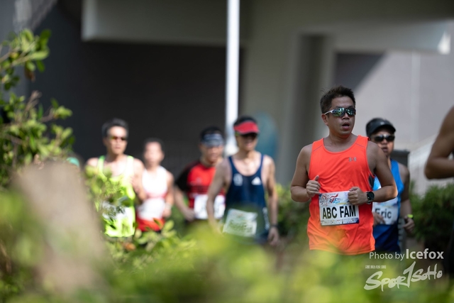 PB_Runner_TKO_0905-281