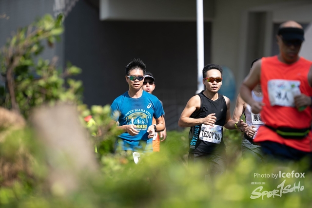PB_Runner_TKO_0905-290