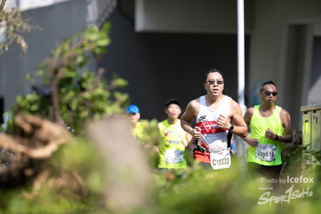 PB_Runner_TKO_0905-302