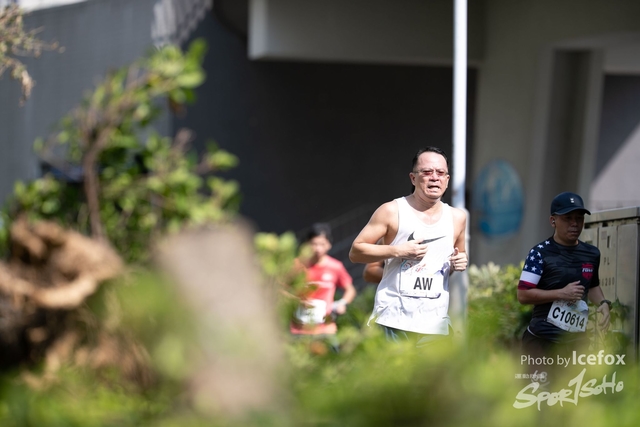 PB_Runner_TKO_0905-330