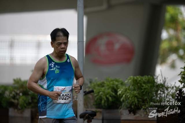 PB_Runner_TKO_0905-365