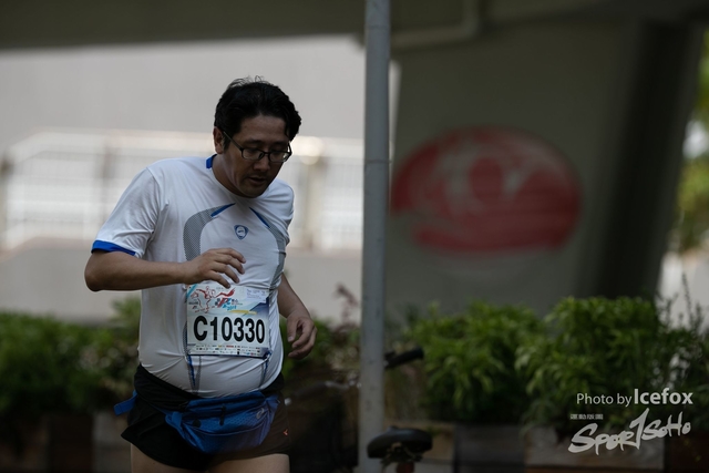 PB_Runner_TKO_0905-375