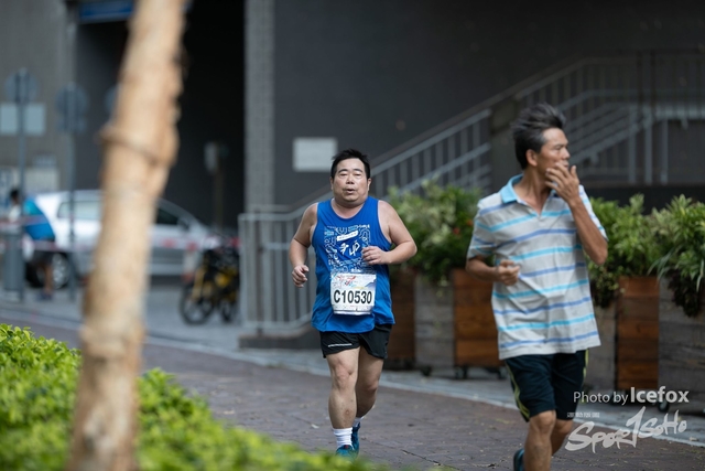 PB_Runner_TKO_0905-381