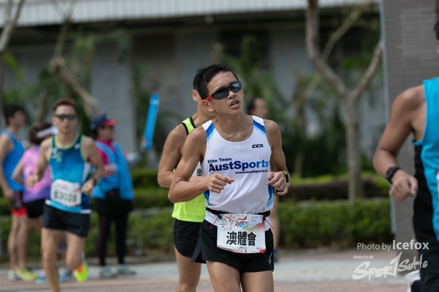 PB_Runner_TKO_1015-55
