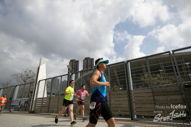 PB_Runner_TKO_0940-281