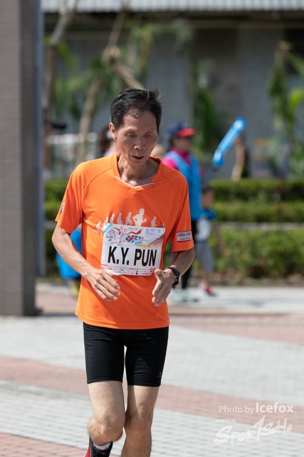 PB_Runner_TKO_1015-204