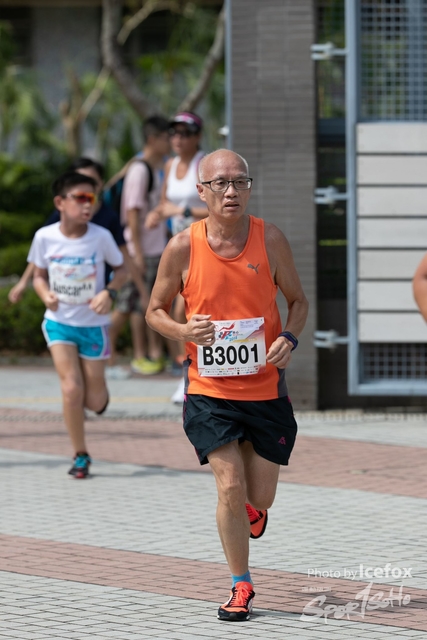 PB_Runner_TKO_1015-225