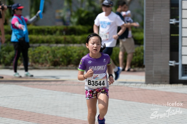 PB_Runner_TKO_1015-329