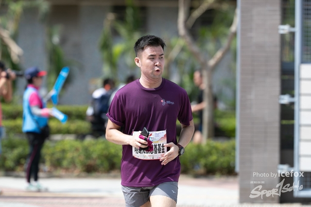 PB_Runner_TKO_1015-356