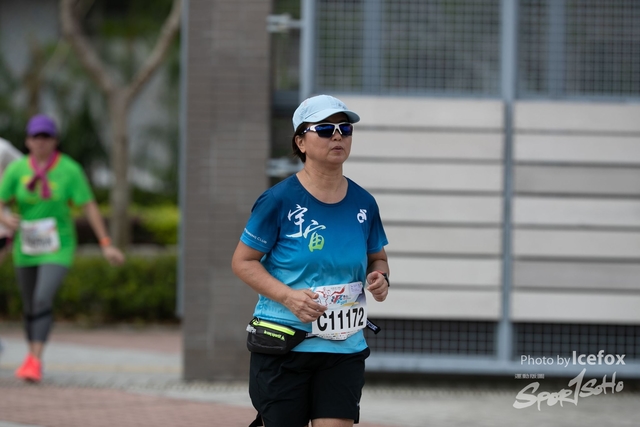 PB_Runner_TKO_1015-416