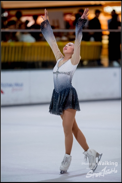 2018-10-03 Ice Skating 0735