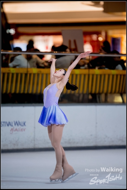 2018-10-03 Ice Skating 0748