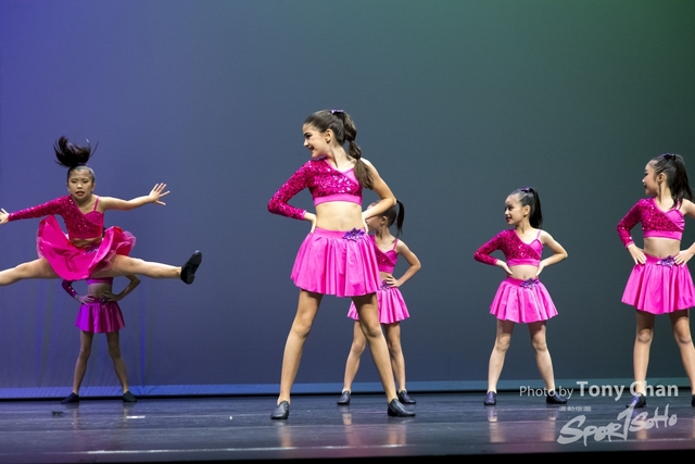 GroupDance_075