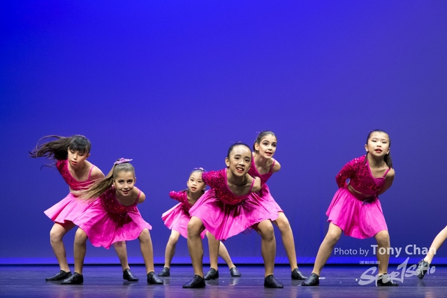 GroupDance_089