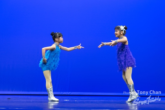 GroupDance_115