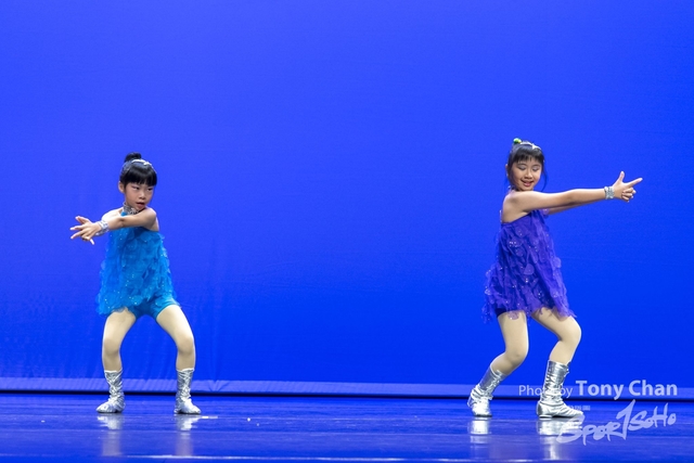 GroupDance_121