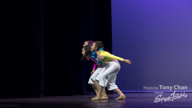 GroupDance_270