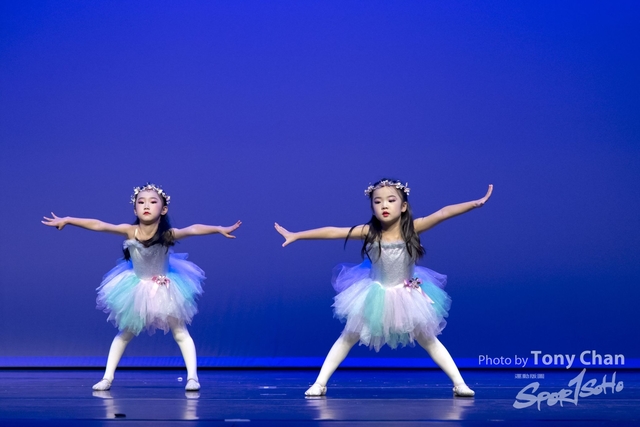 GroupDance_295