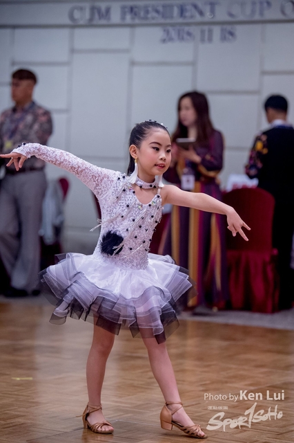 20181118dance 1062